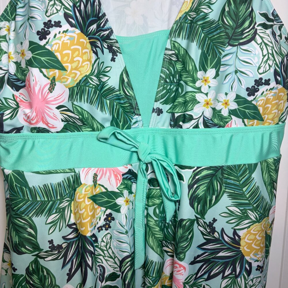 Women's Size 5X Aqua Tropical Print Swimwear Tankini Top - Picture 3 of 9